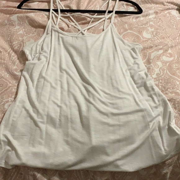 Camisole /tank - Picture 2 of 3